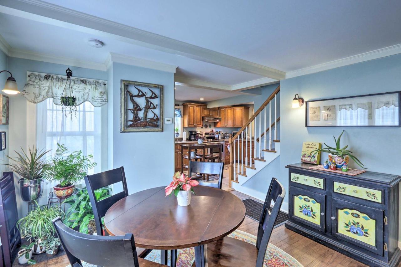 Remodeled Farmhouse In Waterford Near 2 Beaches! Exterior photo