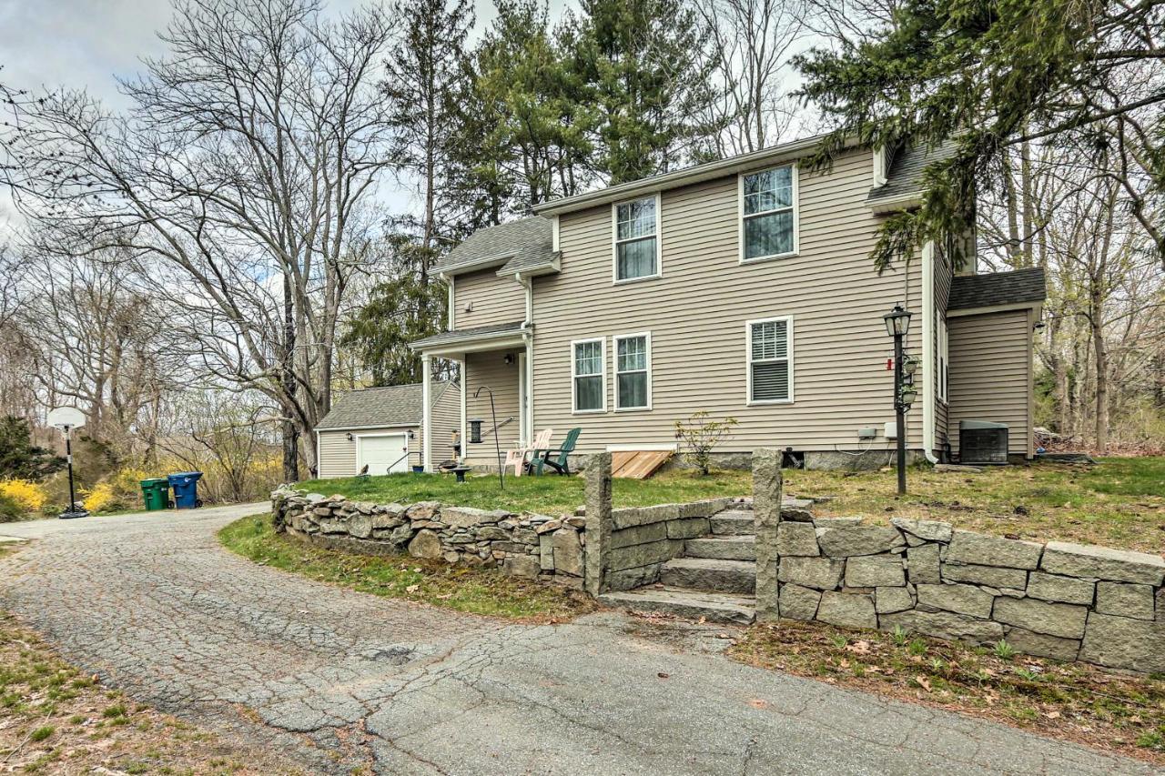 Remodeled Farmhouse In Waterford Near 2 Beaches! Exterior photo